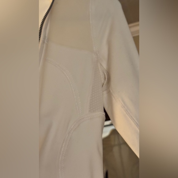 Lululemon Forme Jacket*BR Size 2 White - Picture 7 of 13